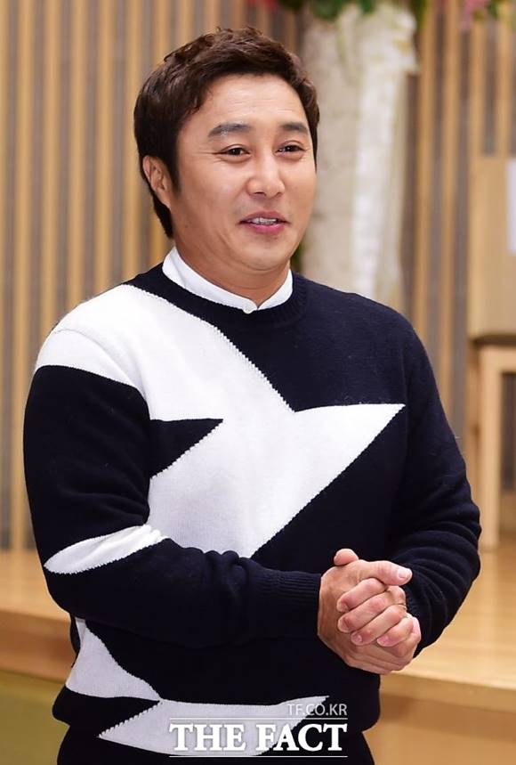 SBS가 새 예능 정글밥 론칭 소식을 알린 가운데 개그맨 김병만이 아이디어 도용을 주장하며 서운함을 토로했다. /더팩트 DB