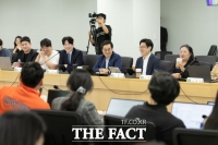  경기도 '0.5 & 0.7잡' 민간에 시범 도입…저출산 대응