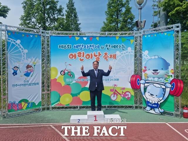 진주시 어린이 보호구역의 관리 및 지원에 관한 조례안’을 단독 발의한 이규섭 진주시의원./진주시의회