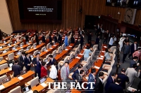  21대 국회 종료 임박…상임위에 묶인 법안 어쩌나