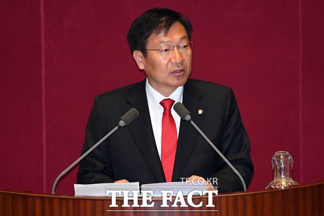 정점식 국민의힘 정책위의장은 14일 라인야후 사태에 관해 향후 네이버 측은 입장을 조속히 정해 정부와 더욱 유기적으로 대응해달라고 당부했다. /더팩트 DB