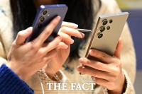  삼성 '갤럭시' 5G 스마트폰, 애플 꺾고 美 소비자 만족도 1위