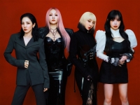  2NE1, 15주년 기념 사진…여전한 4인 4색 개성