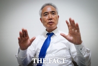  [인터뷰] 민주당 의원 된 '尹 검사 선배'…