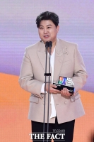  김호중 측 ''슈퍼 클래식' 끝으로 활동 중단…자숙하겠다'