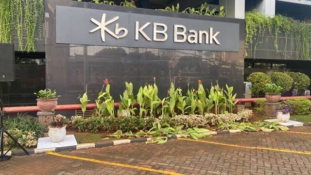 KB BANK(부코핀 은행)는 적자 폭을 대폭 감소하며 정상화에 성큼 다가섰다. /KB국민은행