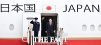  '한·중·일 정상회의' 위해 한국 찾은 기시다 일본 총리 [TF사진관]