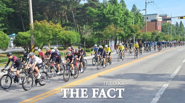 대회는 그란폰도(139km), 메디오폰도(96km)의 두 종목으로 진행됐다. 내장산워터파크에서 출발해 월영마을, 천변로, 전북과학대학교 앞을 지나 순창군과 임실군을 경유해 다시 원점으로 회귀하는 코스로 진행됐다. / 정읍시