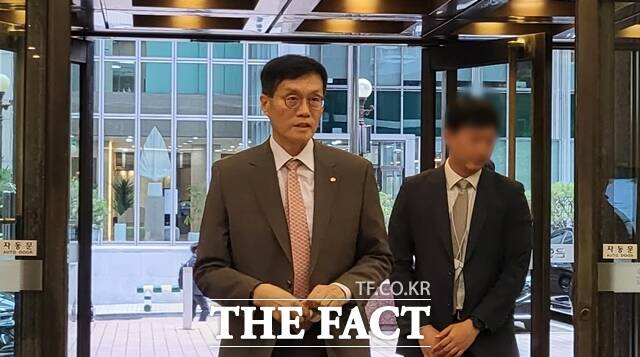 이창용 한국은행 총재가 27일 서울 중구 은행회관에서 열린 한국은행 총재 초청 은행장 간담회에 참석하고 있다. /정소양 기자