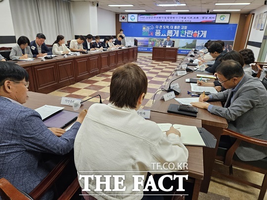 고창군은 김철태 부군수 주재로 ‘2024년 고창군 주요평가 및 합동평가 추진상황 점검회의’를 가졌다./고창군