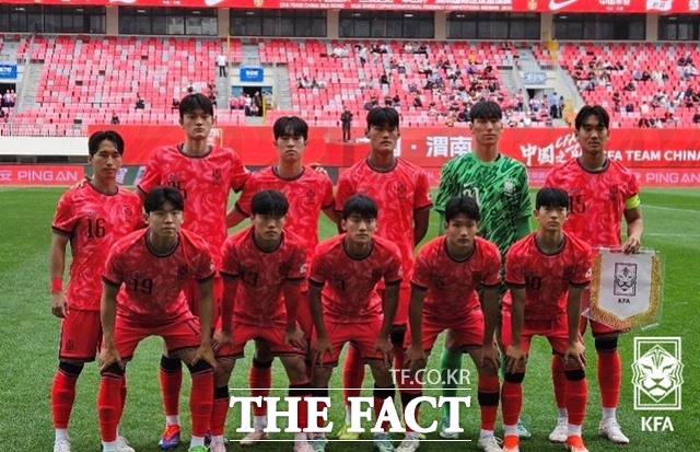 4일 우즈베키스탄과 중국축구협회 U19 국제친선대회 1차전에 선발 출전한 한국 남자 U19 대표팀 선수들./KFA