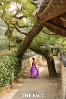  아름다운 마을 제1호 '산청 남사예담촌', 전통한복 체험프로그램 운영