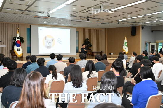 동두천시는 2024년 공직자 청념교육을 실시했다./동두시