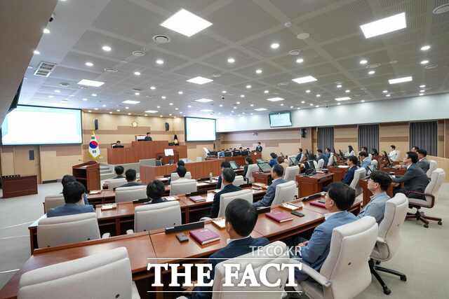 제249회 아산시의회 제1차 정례회 제1차 본회의 장면. /이산시의회