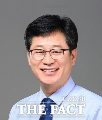 민주당 안호영 의원이 22대 국회 전반기 환경노동위원회 위원장으로 선출됐다./안호영 의원실