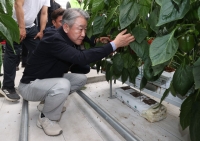  강호동 농협중앙회장, 병충해 우려 지역 찾아 영농활동 지원 약속