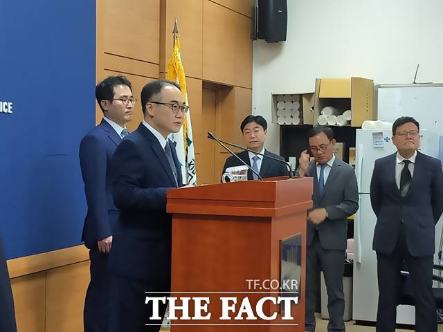 이원석 검찰총장은 2일 더불어민주당의 검사 4명 탄핵 발의를 놓고 이재명 대표의 형사처벌을 모면하기 위한 위헌·위법·사법방해·보복·방탄 탄핵이라고 밝혔다./장우성