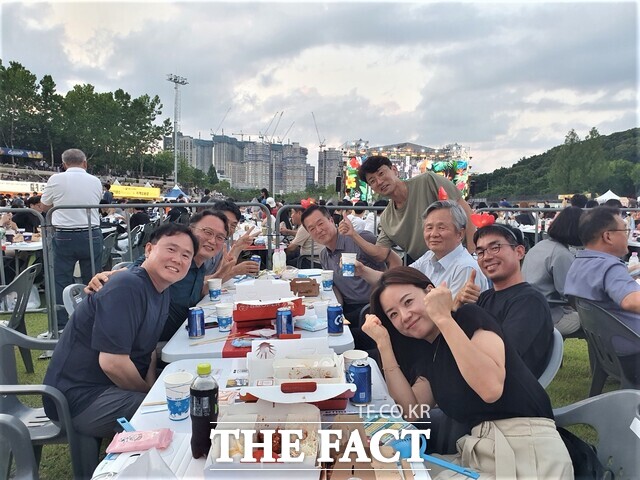 대구도시교통공사 노‧사가 4일 단체교섭 후 대구치맥페스티벌에 참여, 노사는 하나데이(day)프로그램을 진행했다고 밝혔다./대구도시교통공사