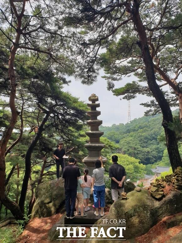 전통 산사 국가유산 활용 사업 당진 영탑사로 탑 맞이하러 가세 행사 장면. /당진시