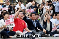  '채상병 특검법 거부 규탄한다'…뜨거운 아스팔트에 모인 야6당과 시민들 [TF사진관]