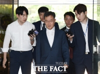  '김만배 돈거래 의혹' 전 언론인 2명 구속영장 기각