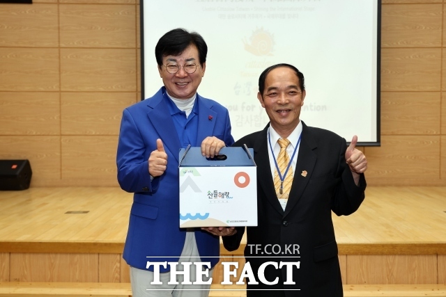 장흥군과 대만 슬로시티 네트워크가 우수사례 벤치마킹과 교류 활성화에 나섰다./장흥군