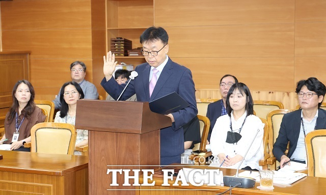 전북 전주시의회가 29일 (재)전주정보문화산업진흥원장 임명후보자에 대한 인사청문회를 열었다. /전주시의회