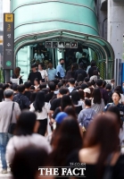  성수동 공연·티몬 환불 인파…이태원 참사 벌써 잊었나