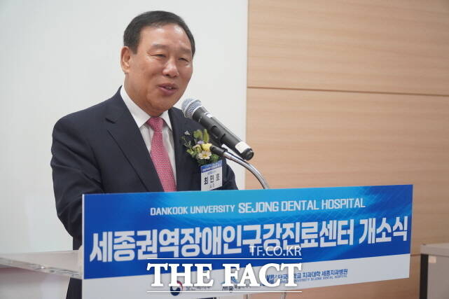 축사를 하고있는 최민호 세종시장. /김형중 기자