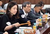  북 이탈주민 정착지원협의회 회의 주재하는 김수경 통일부 차관 [포토]
