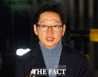  '김경수 복권' 여부에 野 미묘한 신경전…