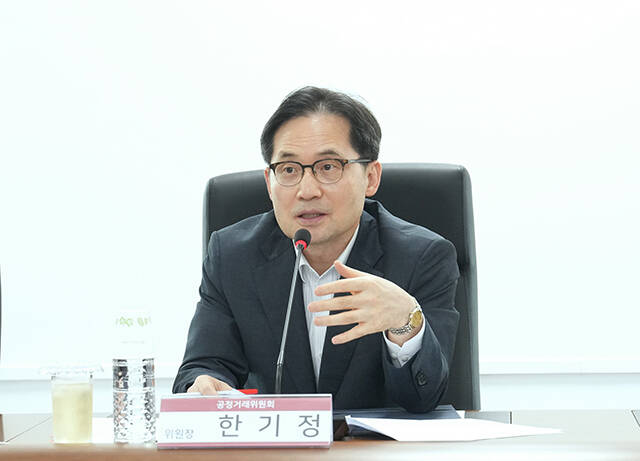 한기정 공정거래위원장은 12일 티몬·위메프 사태 관련 소비자들이 신속하게 피해를 구제받을 수 있도록 집단 분쟁조정 절차를 속도감 있게 처리해달라고 당부했다./공정거래위원회