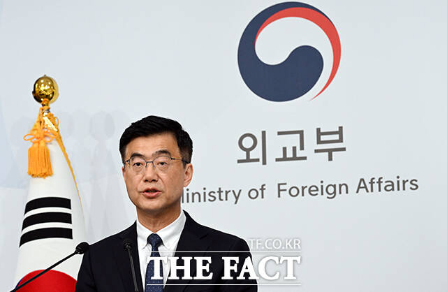 이재웅 외교부 대변인은 22일 일본 정부가 우리 정부의 독도 방어 훈련에 유감을 표명한 데 대해 부당한 주장에 대해서는 앞으로 단호히 대응할 것이라고 밝혔다. /임영무 기자