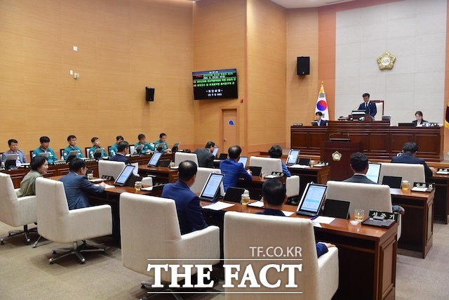 완주군의회가 제286회 임시회 제1차 본회의를 개회하고 6일간 일정에 돌입했다. 군의회는 이번 임시회에서 27개의 안건을 처리할 예정이다. /완주군의회