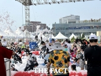  시흥시 거북섬 해양축제에 4만여 명 '운집'