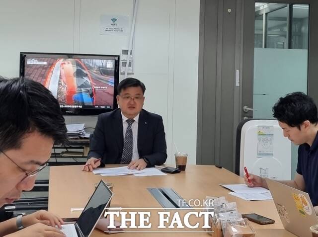 조영준 대한상의 지속가능경영원장(가운데)이 사회적 가치 페스타 개최 취지를 설명하고 있다. /이성락 기자