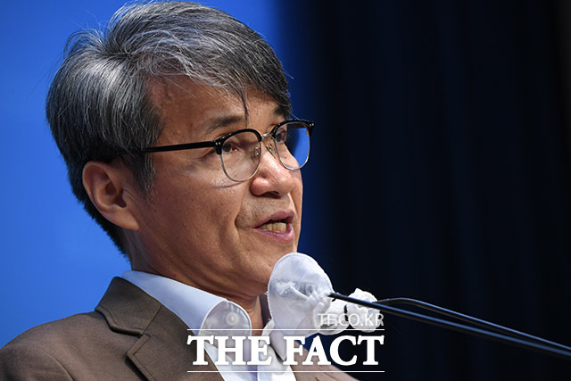 서울중앙지검은 9일 김건희 여사에게 명품백을 제공한 최재영 목사의 청탁금지법 위반 사건을 수심위에 부의하기로 의결했다./남윤호 기자