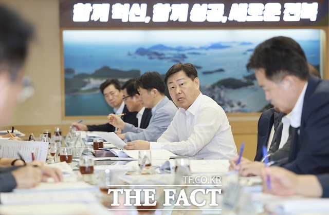 김관영 도지사는 공공외교 출장 후 귀국하자마자 첫 일정으로 제22차 세계한인비즈니스대회 점검에 나섰다. /전북도