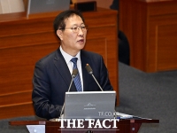  질의에 답변하는 박성재 법무부 장관 [포토]