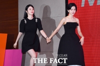  김태리-신예은 '손 꼭 잡고' 입장하는 국극 라이벌 [TF사진관]