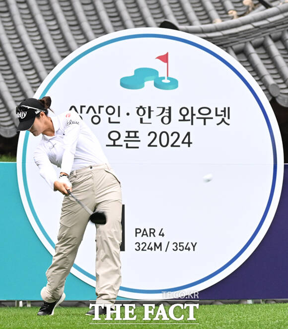 KLPGA(한국여자프로골프)투어 상상인 · 한경 와우넷 오픈 2024 2라운드 경기가 18일 경기 이천시 사우스스프링스CC(파72·6624야드)에서 열린 가운데, 김민별이 1번 홀에서 티샷하고 있다. /이천=이새롬 기자