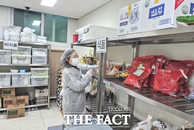 정읍시는 이번 평가에서 어린이 기호식품과 단체급식의 안전과 영양관리에서 높은 점수를 받으며 우수한 성과를 거두었다. / 정읍시