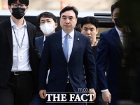  '민주당 돈봉투 의혹' 윤관석 전 의원 징역 2년 확정