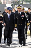  양용모 해군참모총장 '창군 79주년 기념 모병 벽보 행사 참석' [포토]