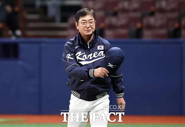 류중일 감독이 이끄는 한국 야구는 17일 일본과 대만이 2024 WBSC 프리미어12 오프닝 라운드 B조 4차전에서 나란히 승리하며 1,2위를 확정함에 따라 최종전 결과에 상관 없이 슈퍼라운드 진출에 실패했다./뉴시스