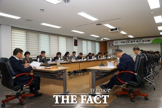 진안군은 명품홍삼 집적화단지(전체시설) 조성사업 기본구상 용역 중간 보고회를 개최했다. /진안군