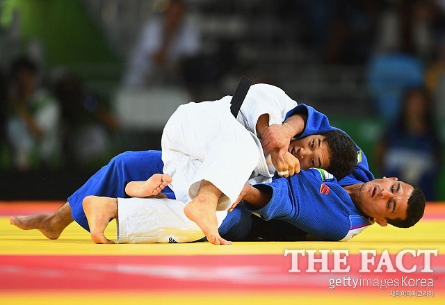안바울 결승행! 안바울이 8일 카리오카 아레나에서 열린 2016 리우올림픽 남자 유도 66kg급 4강전 에비누마와 경기에서 유효승을 거두고 결승에 진출했다. / 리우데자네이루(브라질) = 게이티이미지