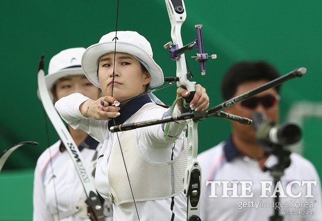 기보배 금메달! 기보배가 8일 열린 2016 리우올림픽 여자 양궁 단체전 결승에서 대표팀 세 번째 주자로 나서 금메달을 따냈다. / 리우데자네이루(브라질) = 게티이미지