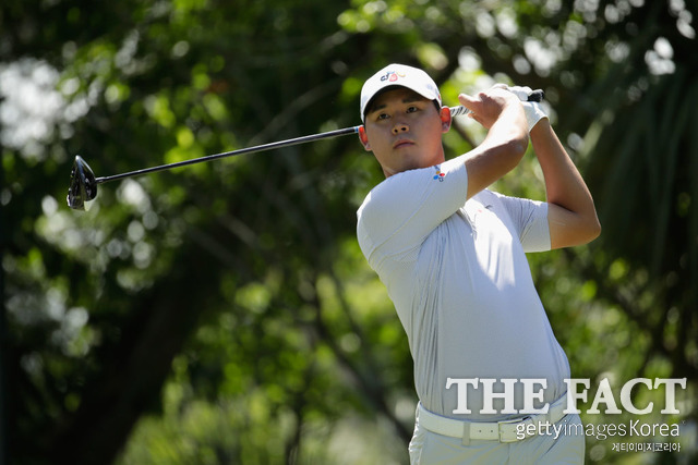 김시우 PGA 챔피언십 우승. 영건 김시우가 15일(한국시간) 열린 PGA 플레이어스 챔피언십에서 역전 우승을 하며 통산 2승과 함께 역대 최연소 우승기록을 세웠다. /게티이미지