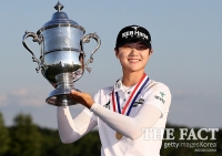 [TF포토] 짜릿한 역전 우승 박성현, '14번째 출전만에 LPGA 정상등극'